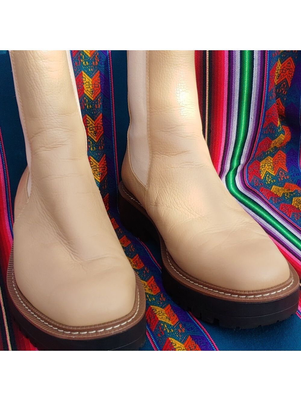 Sam Edelman Women's Cream Chelsea Slip-on Ankle Boots size 9W - Picture 13 of 16